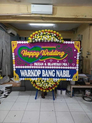 Papan Bunga di Karawang