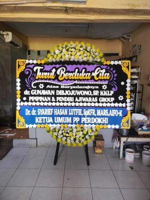 Papan Bunga di Karawang